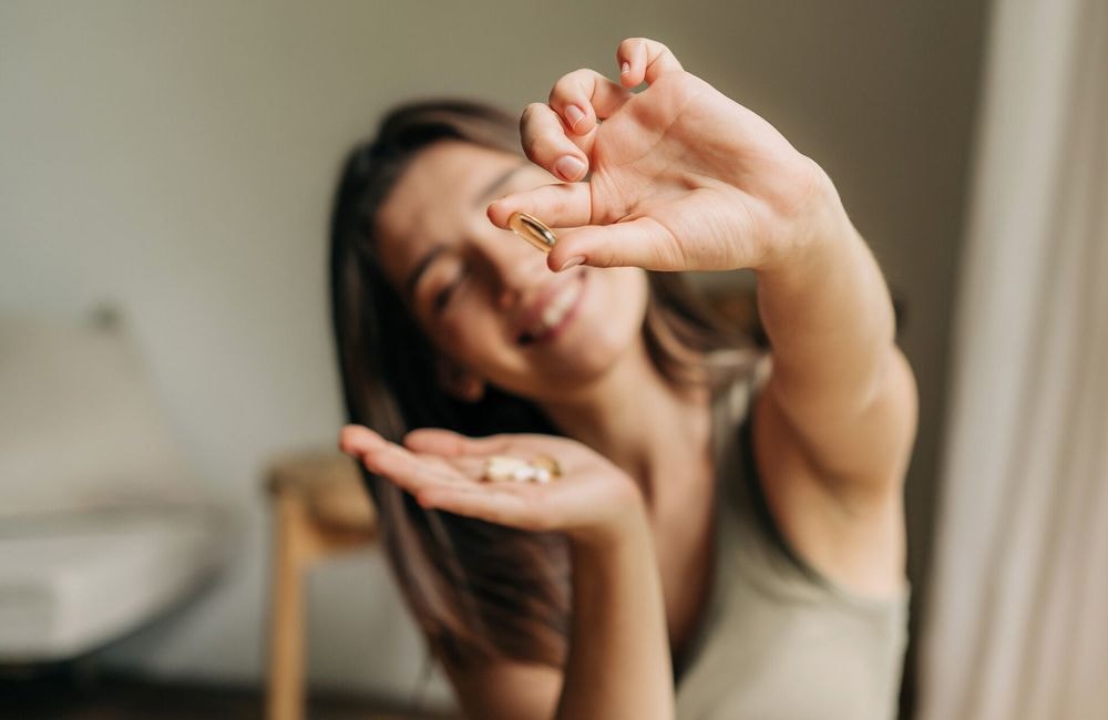 Les 3 vitamines que recommande une naturopathe pour freiner les signes du temps