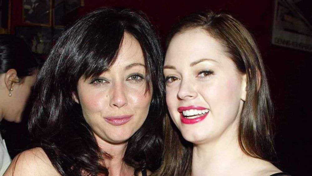 Mort de Shannen Doherty : "Ce n’est pas réel…" : le message poignant de son amie Rose McGowan fait beaucoup réagir quelques semaines après sa disparition !
