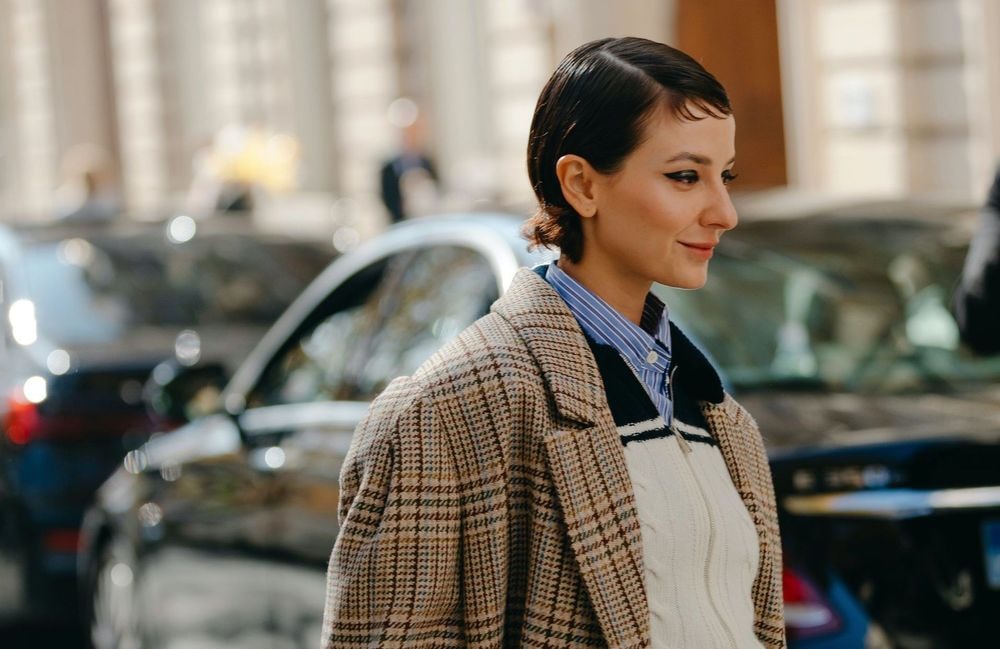 Le tartan : 4 façons de l’adopter avec élégance cet automne-hiver