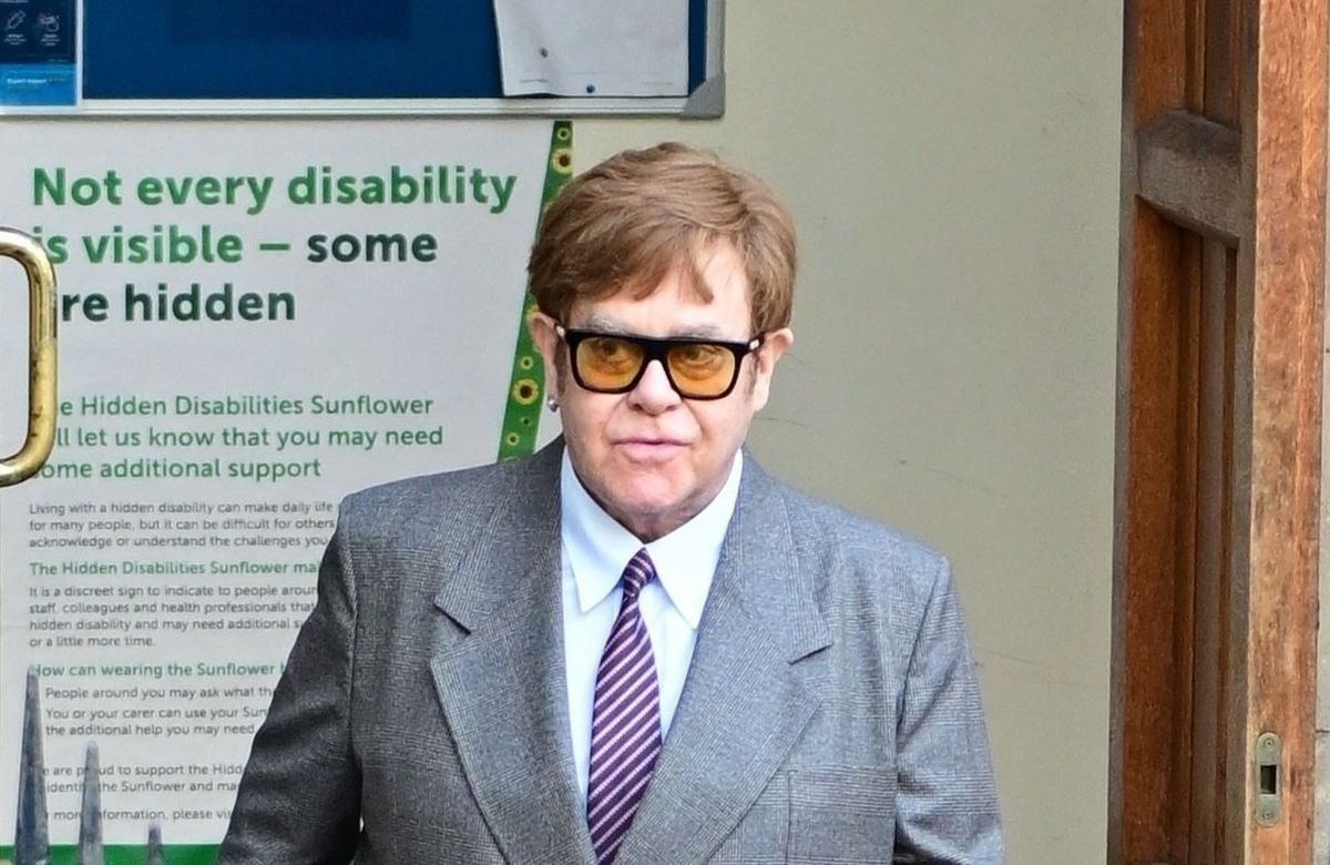 Procès contre le Daily Mail : le prince Harry, Elton John, Liz Hurley et d'autres condamnés à verser 11 millions d'euros au journal