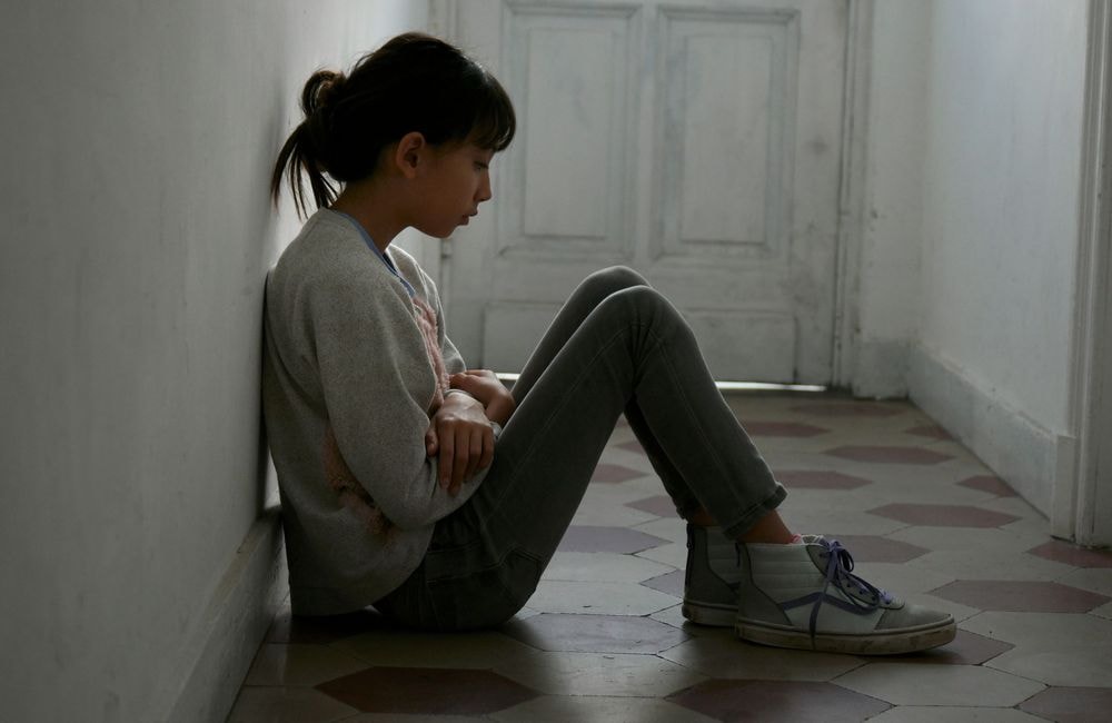 Dégradation de la santé mentale : le Sénat alerte sur les jeunes femmes, qui sont les plus touchées