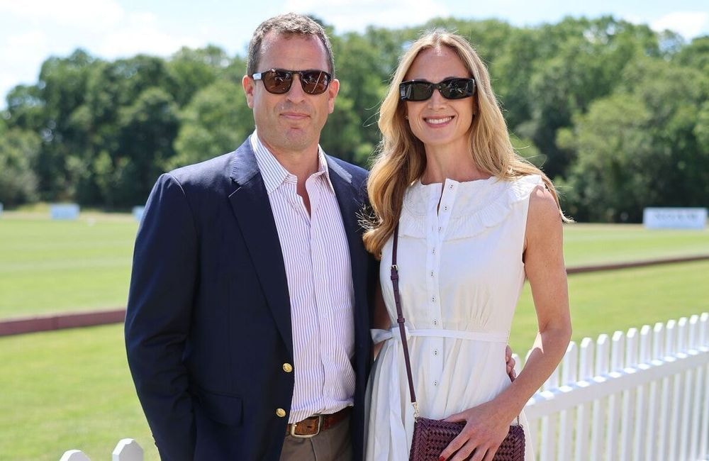 Peter Phillips, petit-fils d’Elisabeth II, se fiance avec une bague digne de la reine et perpétue la tradition royale
