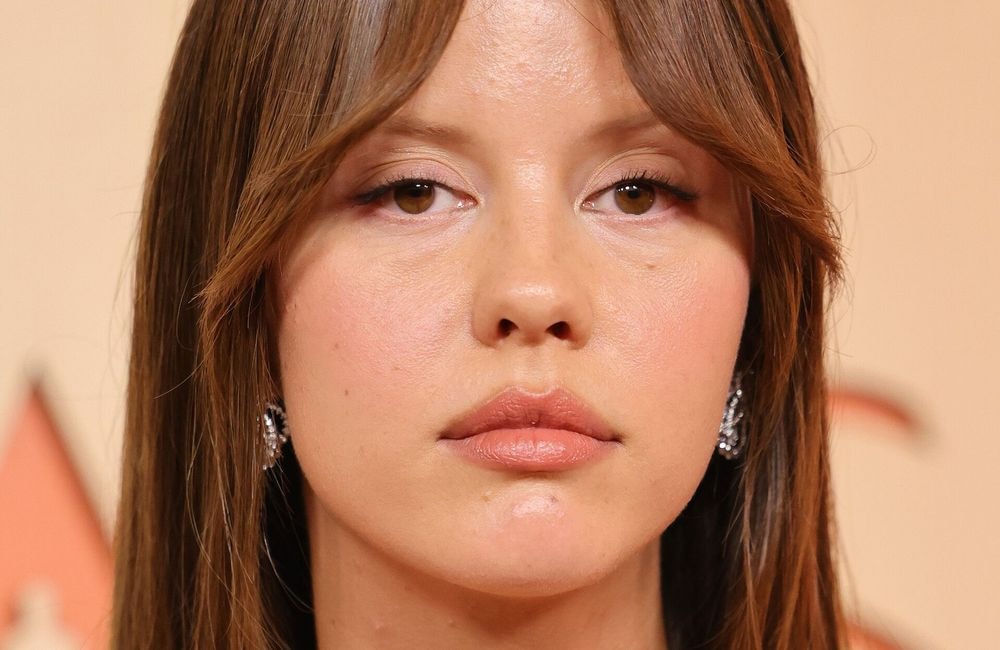 « Blush à lèvres » : la nouvelle obsession maquillage qui détrône le rouge à lèvres classique