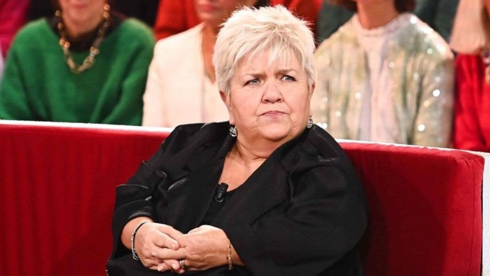 Mimi Mathy en fauteuil roulant, elle donne de ses nouvelles : « J’ai une faiblesse… »