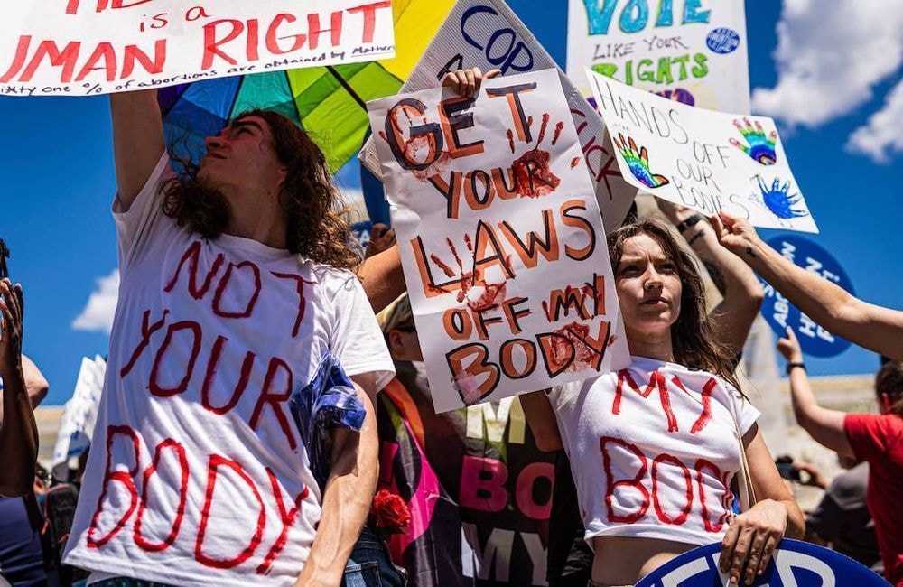 IVG aux États-Unis : en pleine campagne présidentielle, les mauvais chiffres sur la mortalité infantile