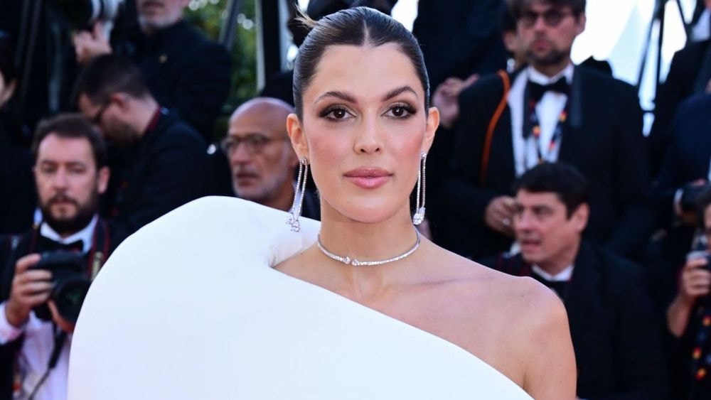Iris Mittenaere confie ses regrets sur sa séparation avec Diego El Glaoui : “C’est bizarre…”