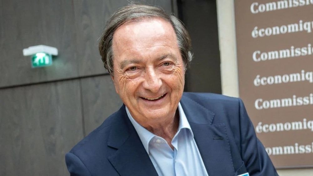 "Je veux en être" : Michel-Edouard Leclerc (73 ans) franc sur ses fantasmes et ce "concours de quéquettes" élyséen