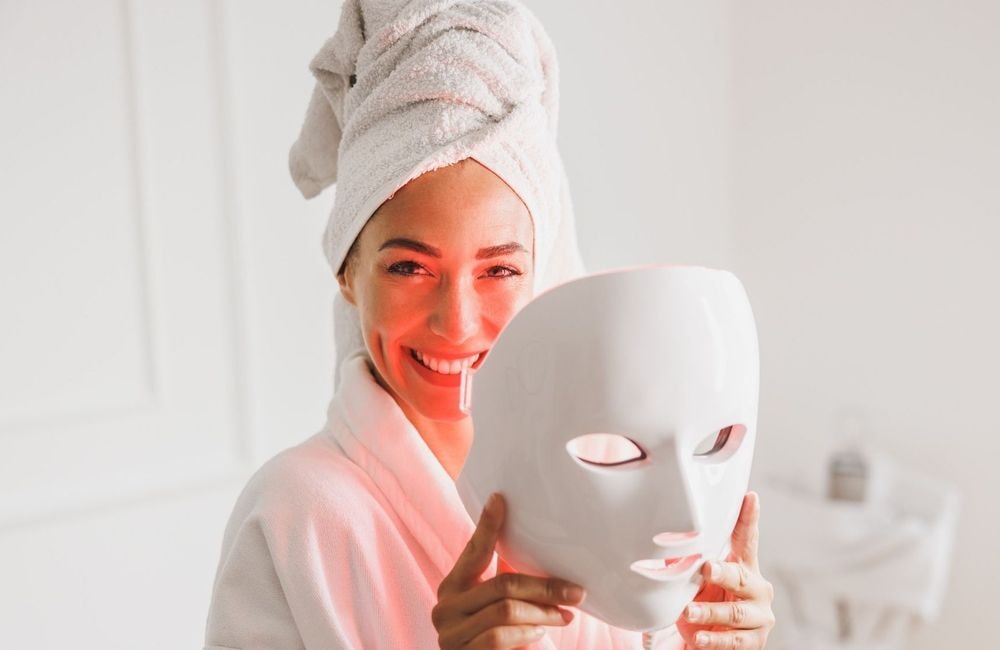 Masque LED : ces gestes simples qui optimisent son efficacité