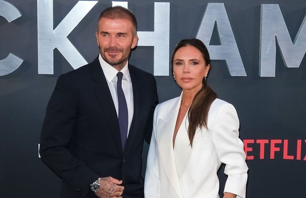 Victoria Beckham évoque sa gestion du « bruit » médiatique autour de son conflit avec son fils Brooklyn Beckham