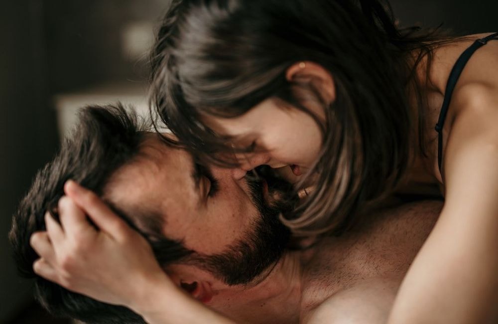 Ma position orgasmique. Pascale, 48 ans, l’andromaque : « J’ai ressenti comme un feu d’artifice dans le corps »