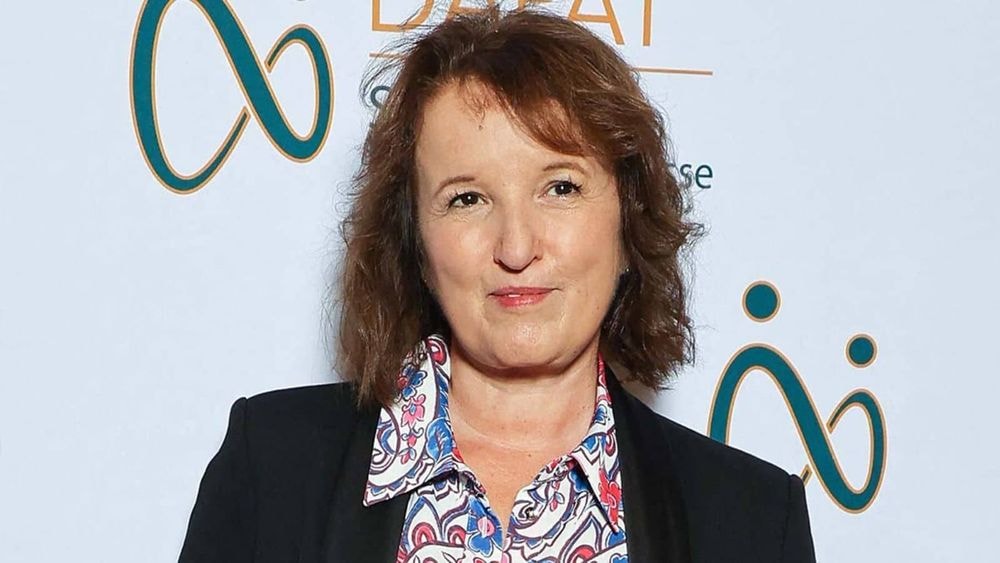 "J'ai fait 600 000 régimes" et "une liposuccion" : Anne Roumanoff sans tabou sur son rapport à son physique
