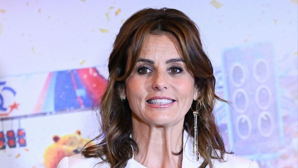 Malaise sur le plateau : Faustine Bollaert dérape et insulte un invité, la vidéo choc qui fait le buzz