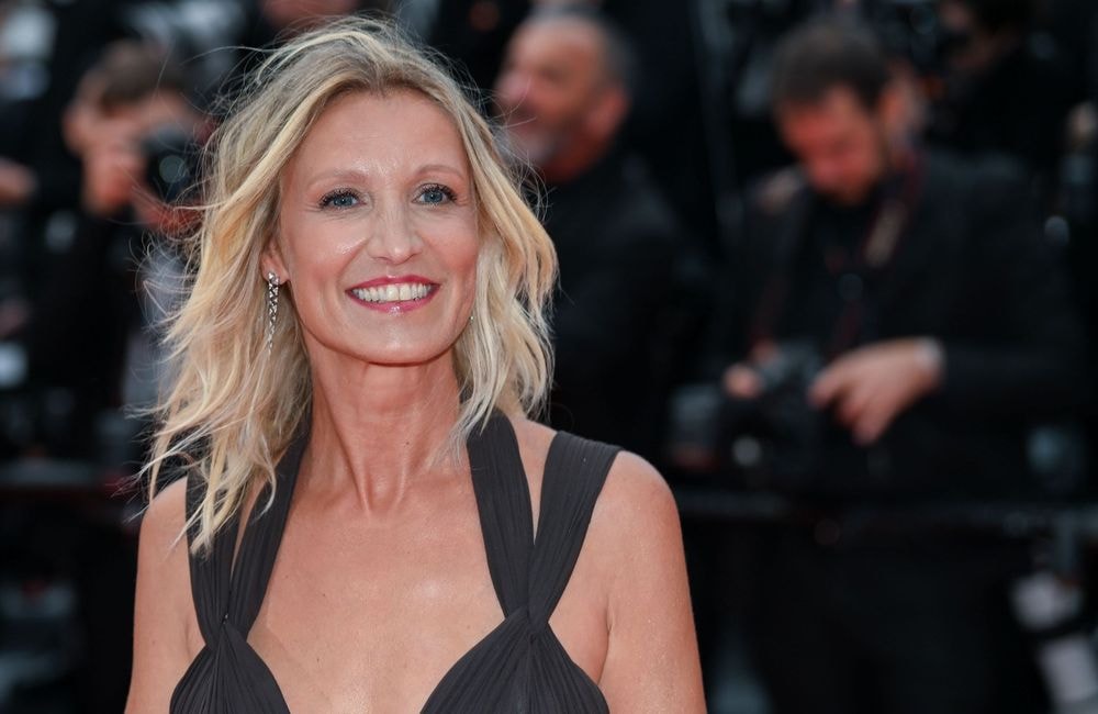 « C’était l’enfer » : Alexandra Lamy revient sur la médiatisation de son couple avec Jean Dujardin