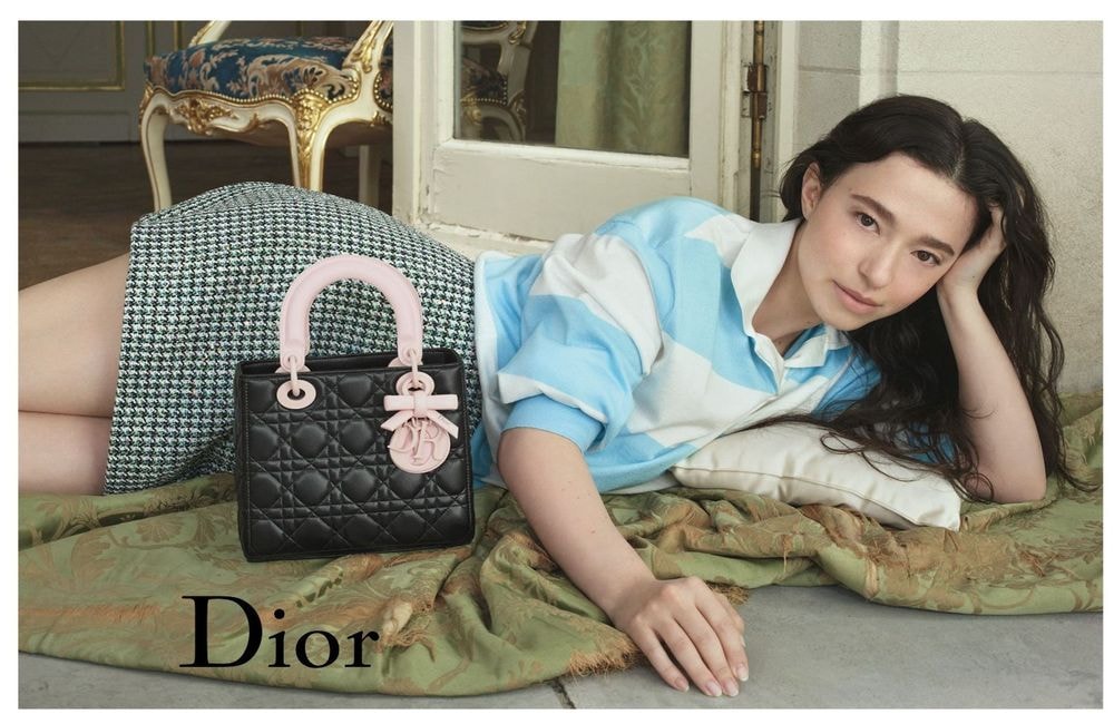 Le best of mode de la semaine : Un pop-up Dior au Bon Marché, une nouvelle campagne Valentino…