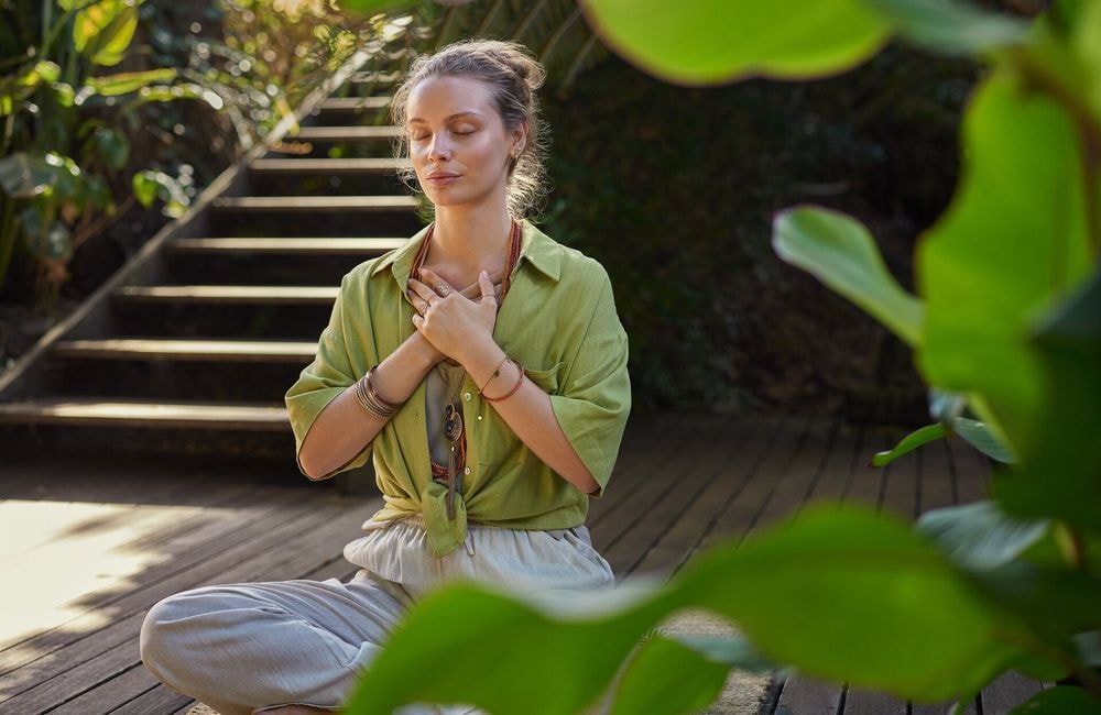 La méditation Metta, la méthode de pleine conscience qui rend (vraiment) plus serein