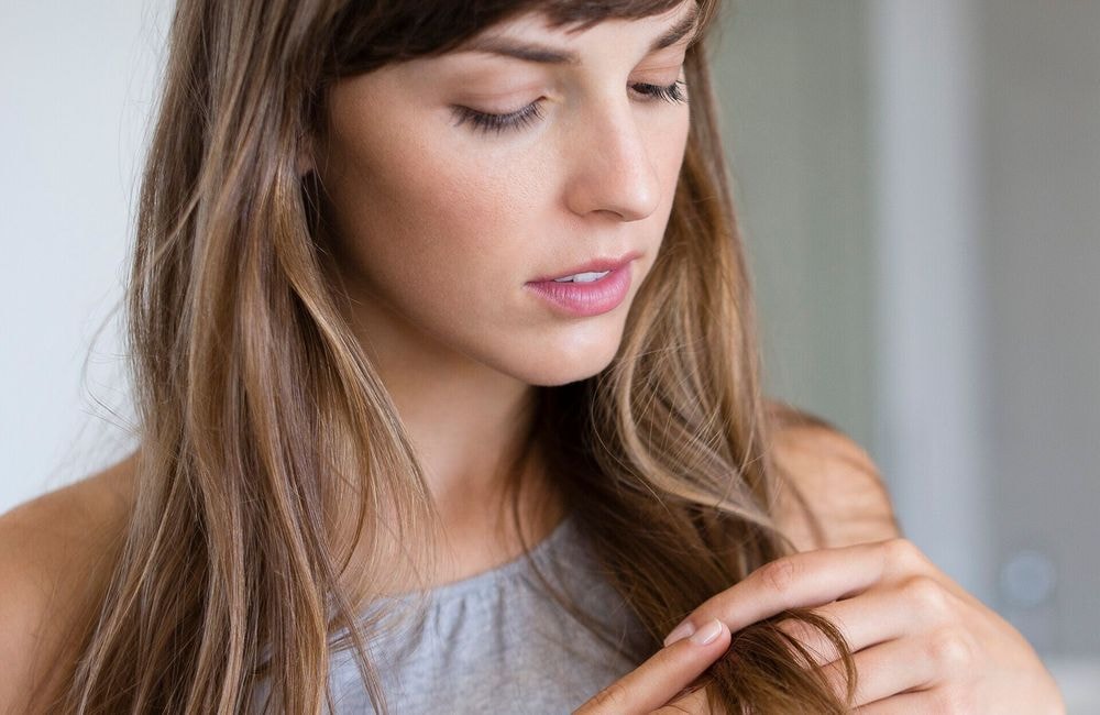 Vous perdez vos cheveux à cause du stress ? Voici ce que conseillent les experts