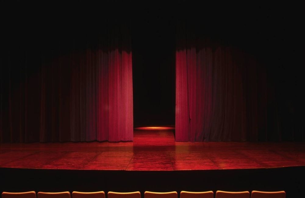 L’école de théâtre d’Hélène Zidi visée par des accusations de violences psychologiques