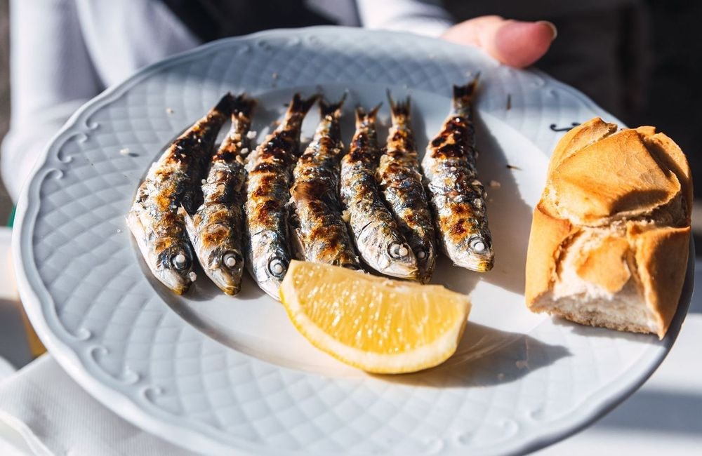 Sardines : présentées comme un « Botox naturel », sont-elles vraiment efficaces pour la peau ?