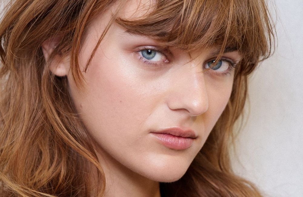 « Café-Core makeup » : le maquillage aux couleurs chaudes et gourmandes qui va illuminer l’automne-hiver