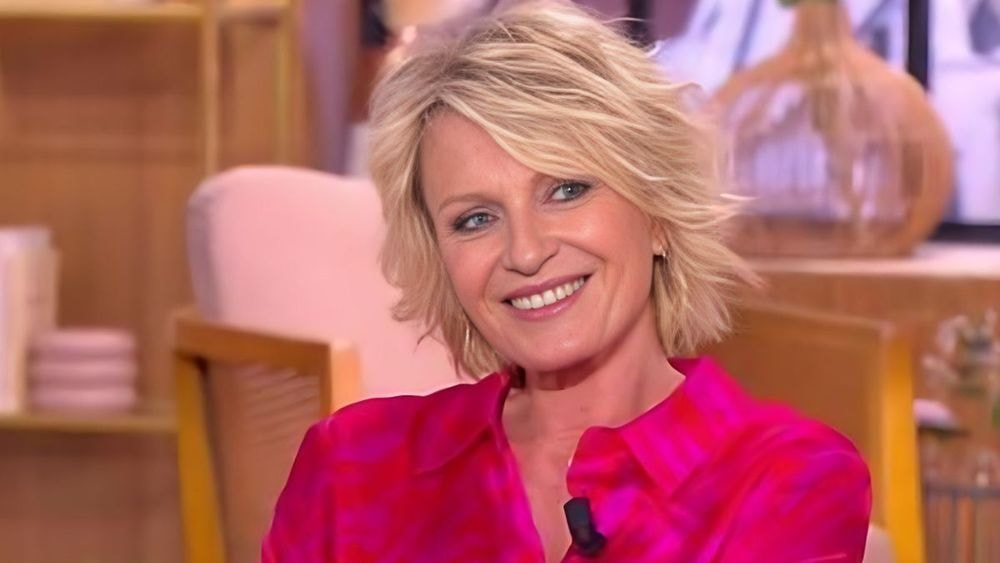 Sophie Davant fait des aveux sur sa vie privée : "On me dit qu'il faut être super galbée"