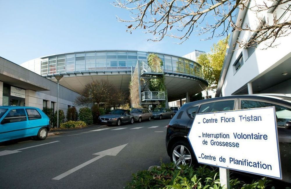 Avortement : le nombre d’IVG en hausse de 3,7 % en 2023