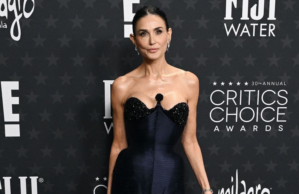 Sur le tapis rouge, Demi Moore pousse à l'extrême l’art du "method dressing"