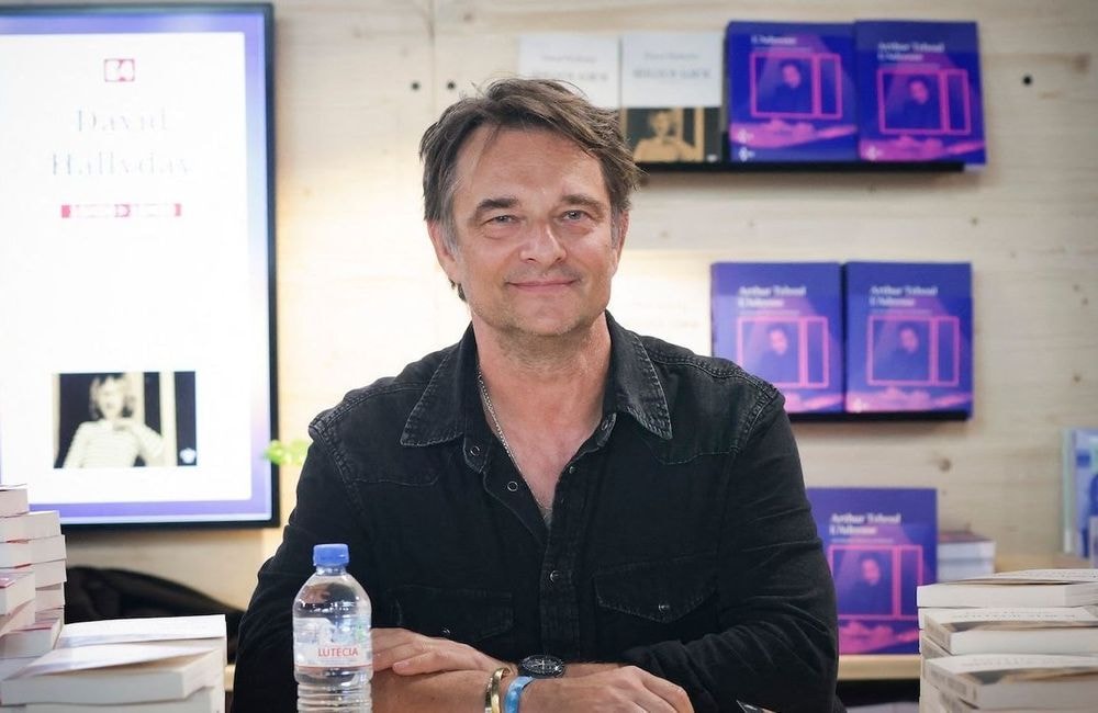 David Hallyday célèbre les 21 ans de son fils Cameron Smet, qui a bien grandi