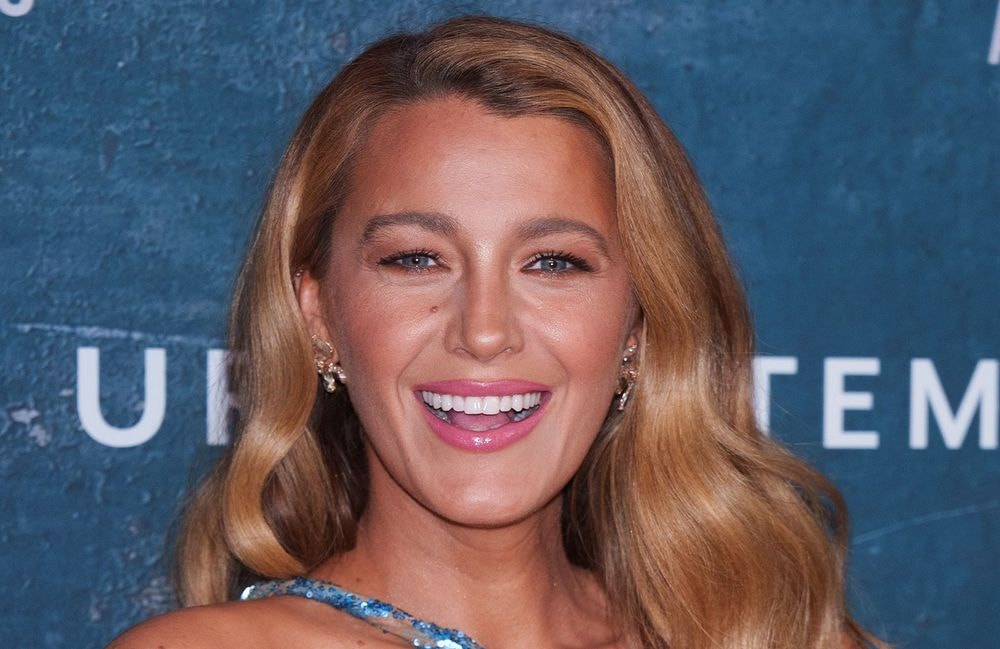 Blake Lively : son combo makeup pour une bouche nude et pulpeuse