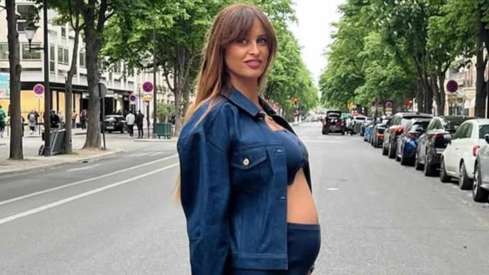 Malika Ménard : elle annonce la naissance de sa fille et dévoile son adorable prénom !