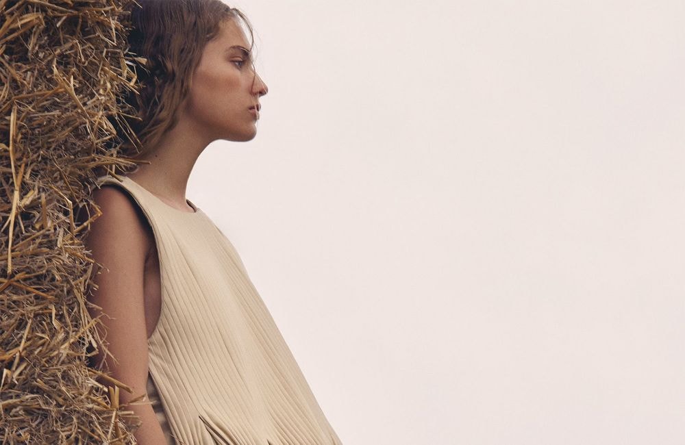 Le « Paï » : voici le nouveau sac de Polène pensé pour être porté tout l’été