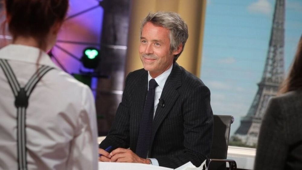 "Emmanuel Macron a été rapide" : Yann Barthès réagit enfin après la polémique Lecornu
