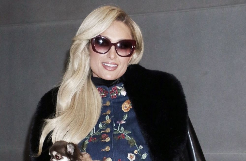 « C’était très isolant » : Paris Hilton brise le silence sur la célébrité et son lien unique avec Britney Spears
