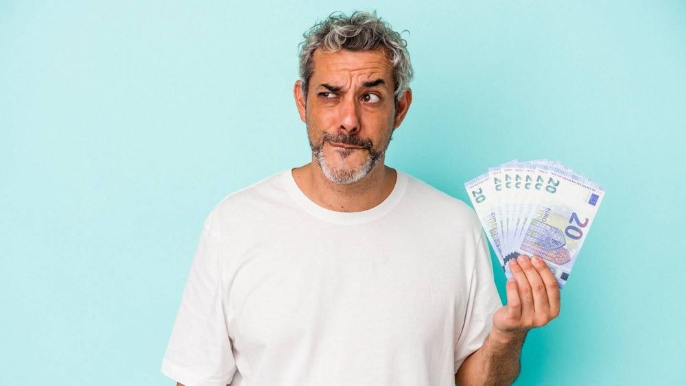 Faut-il garder tout votre salaire sur votre compte bancaire ?