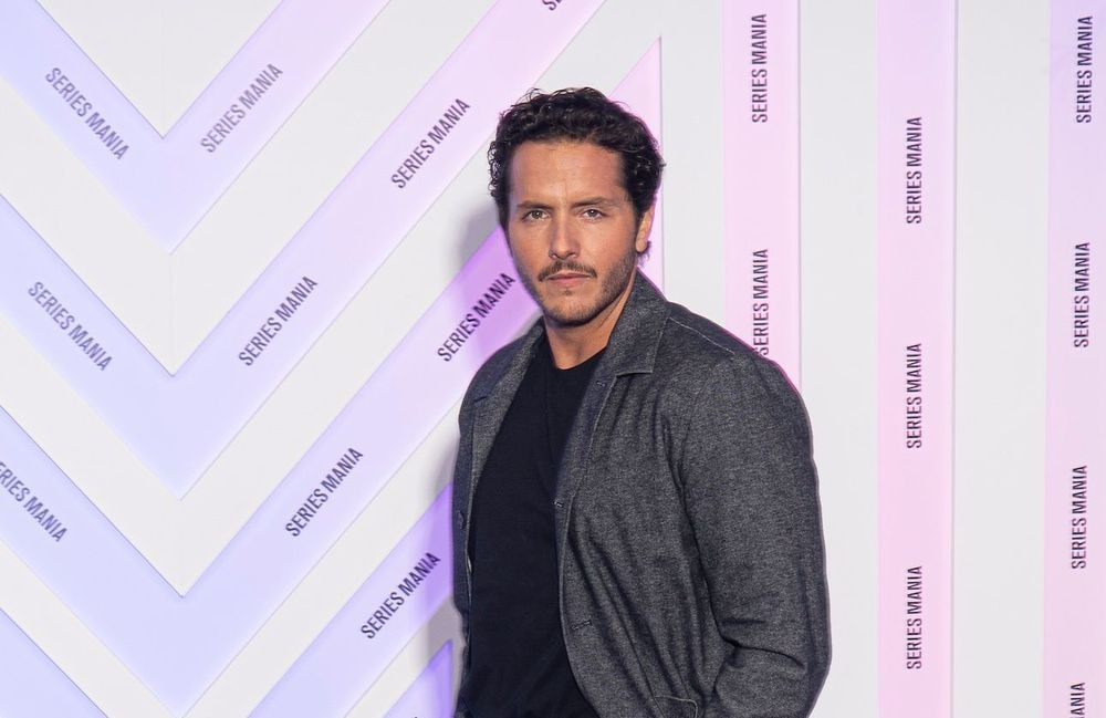 Alexandre Kominek évoque sa relation artistique avec sa compagne Florence Foresti : « Chacun fait son truc »