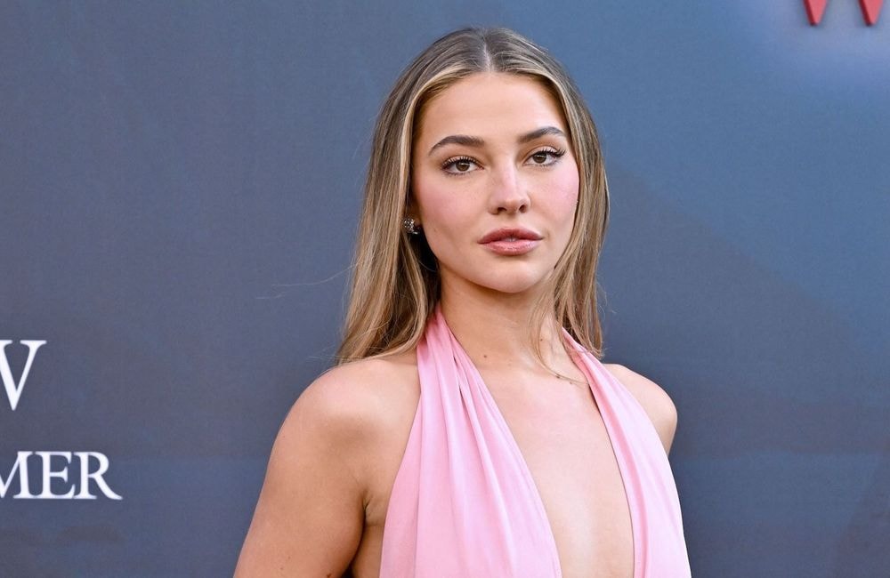 L’actrice Madelyn Cline aperçue au bras d’un prince à New York : une nouvelle romance royale ?
