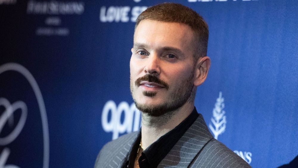 Matt Pokora adresse un message bouleversant à ses parents : "On se rend compte des sacrifices"
