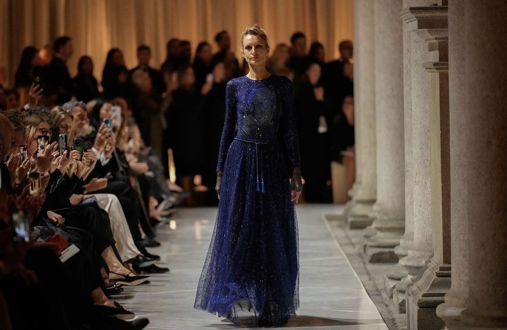 Le dernier look signé Giorgio Armani, testament d’un maître de l’élégance