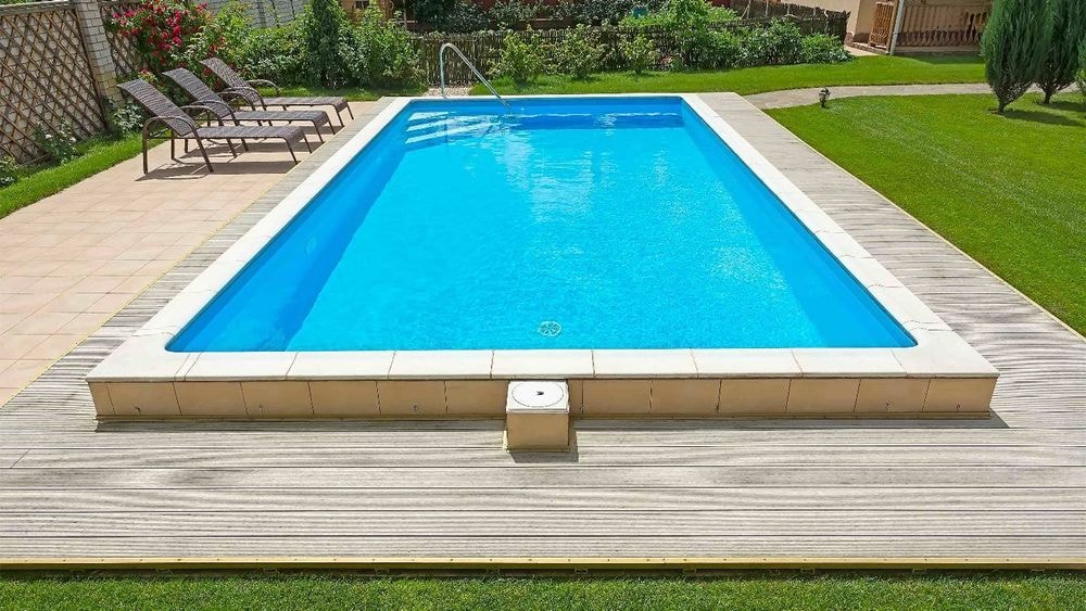 Impôts sur l'immobilier : 140 000 piscines non déclarées repérées par le fisc grâce à l'IA