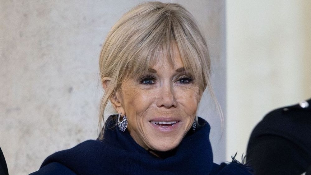 Brigitte Macron s'excuse après « sales connes » au micro de TF1 : « Je suis absolument… »