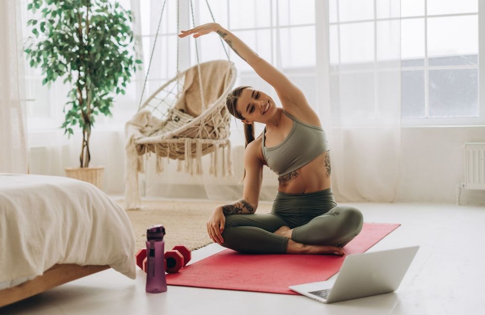 Sport à la maison, wearables, récupération : les nouvelles habitudes fitness de 2026
