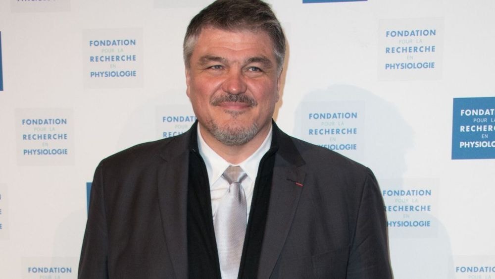 David Douillet prêt à retourner en politique ? "Il faut arrêter de cuisiner avec des restes"
