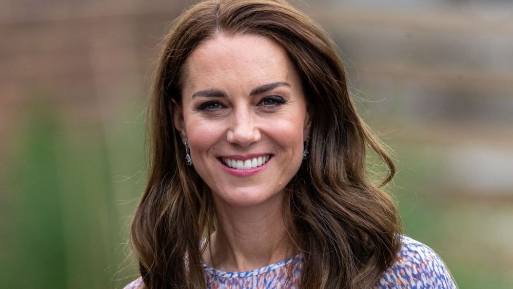 Kate Middleton remplacée par son sosie ? Cette dernière brise le silence
