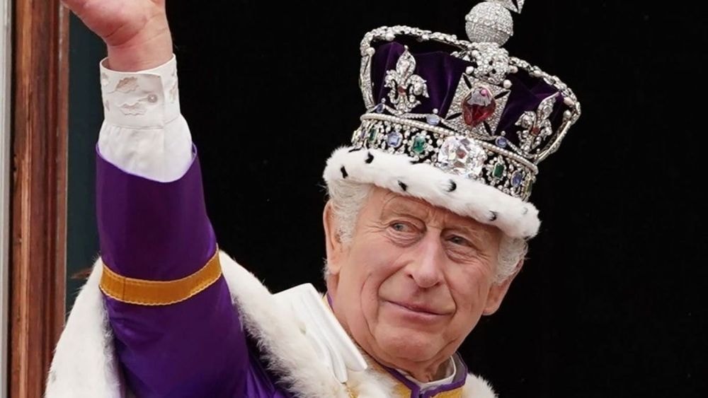 Charles III malade : ce guide spirituel grec qu’il suit aveuglément