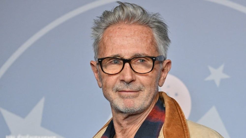 Après avoir couché chez Coluche, Thierry Lhermitte balance sur leurs excès : "Tous les soirs, c'était..."