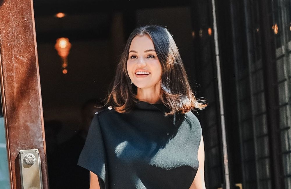 Selena Gomez mariée à Benny Blanco : sa mère dévoile qui a accompagnée la star dans l’allée