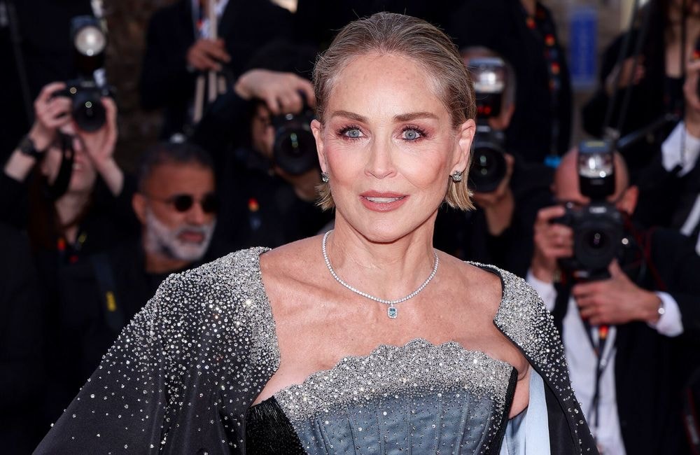 « Être trop mince n'est pas sain » : à 68 ans, Sharon Stone livre les secrets de sa vitalité