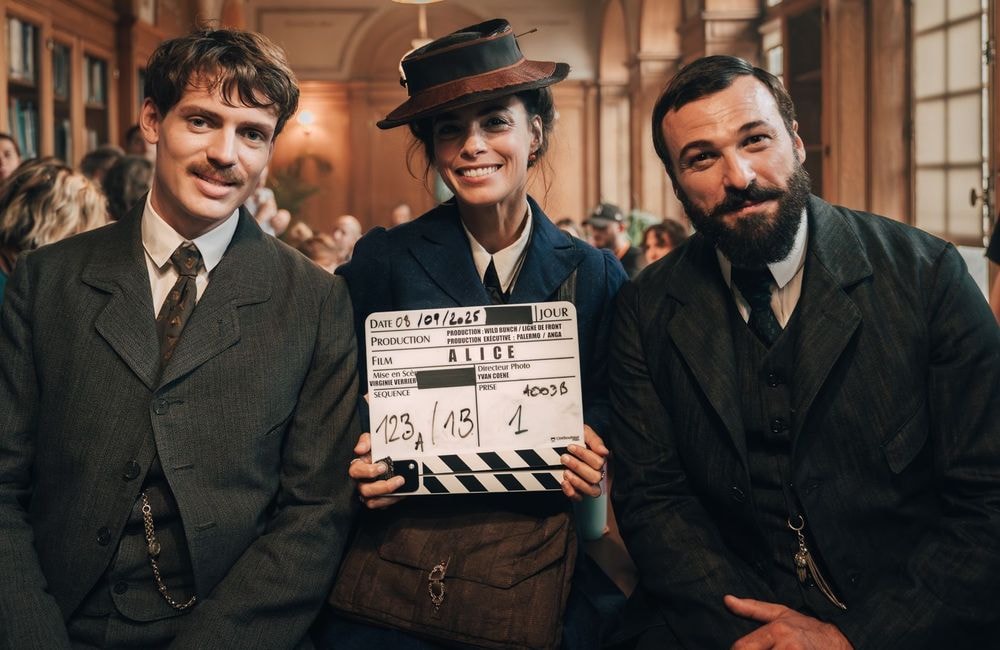 Bérénice Bejo en pionnière du cinéma dans « Alice », nouvelle série d’époque qui nous fait déjà de l’œil