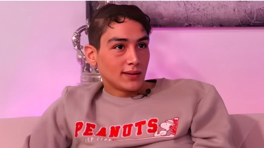 "S*ce moins en DM" : Aqababe règle ses comptes avec Rima Hassan et mêle le rappeur Maes