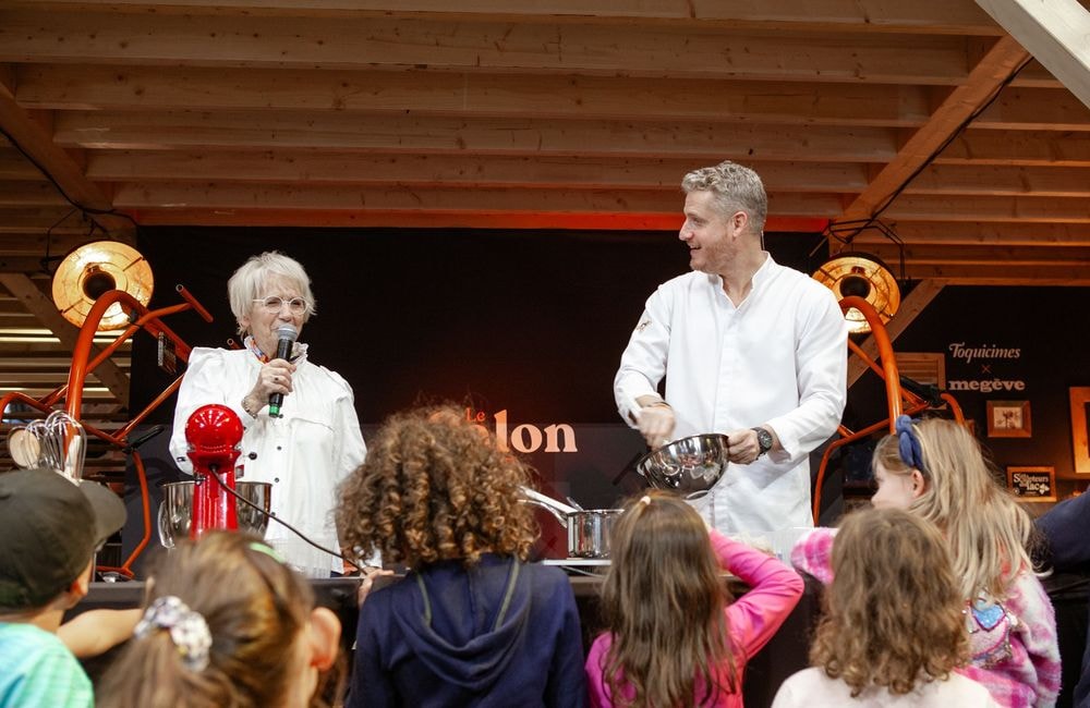 Les conseils de Yann Couvreur et Mercotte pour réussir sa bûche de Noël