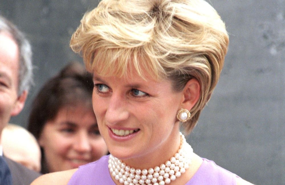Le secret de la coiffure toujours parfaite de Lady Diana ? Cette habitude royale qu’elle s’autorisait au quotidien